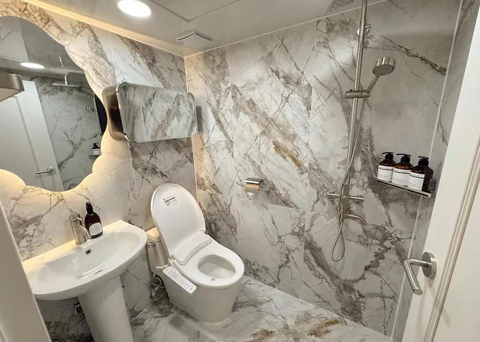 Grand 3br Familty House - 5 Beds Апартаменты *