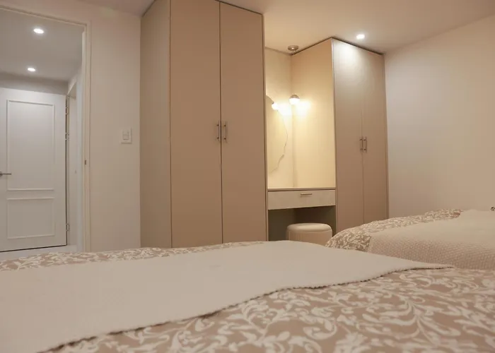 Grand 3br Familty House - 5 Beds * Сеул