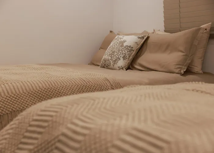 Апартаменты Grand 3br Familty House - 5 Beds *