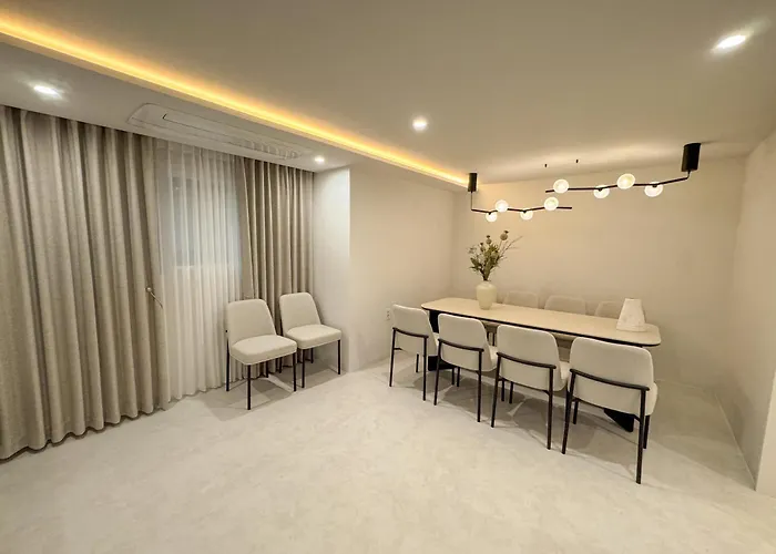 Апартаменты Grand 3br Familty House - 5 Beds *
