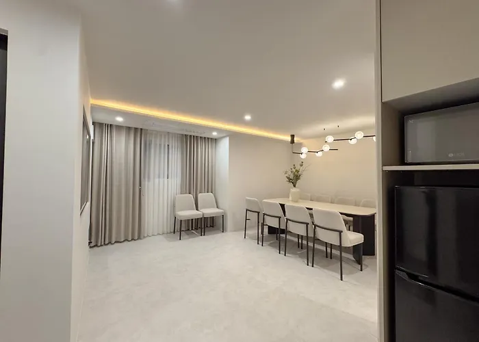Grand 3br Familty House - 5 Beds Апартаменты Сеул
