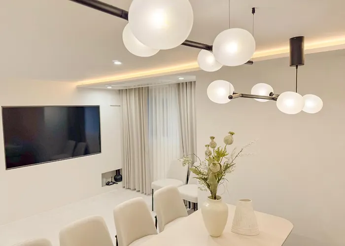 Grand 3br Familty House - 5 Beds * Сеул