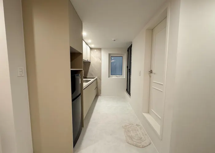 Апартаменты Grand 3br Familty House - 5 Beds Сеул