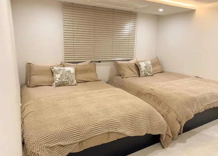 Grand 3br Familty House - 5 Beds