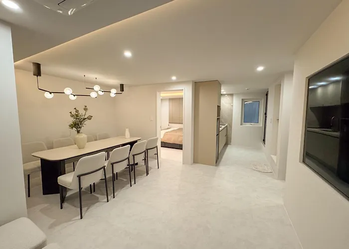 Grand 3br Familty House - 5 Beds Апартаменты *