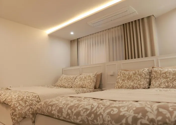 Апартаменты Grand 3br Familty House - 5 Beds